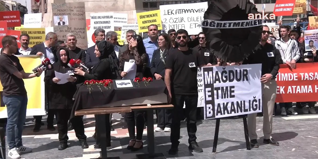 Eğitim sistemi tabutta: Öğretmen adaylarından sarsıcı protesto