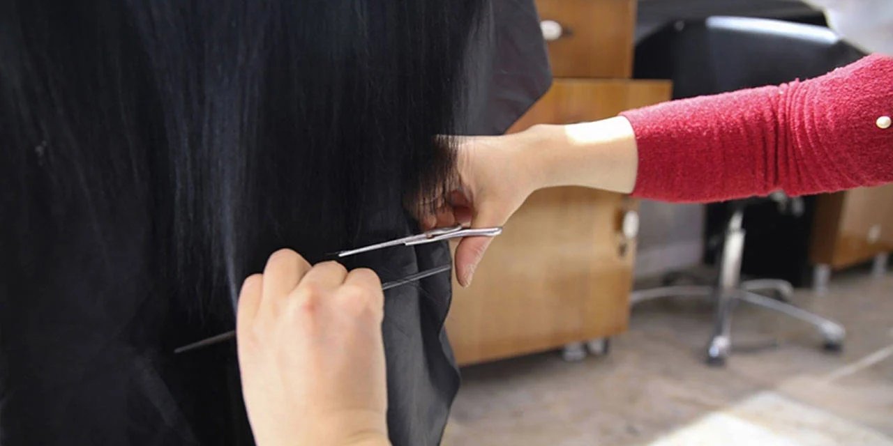 İran'da bir kuaför salonunda 13 kadın zehirlendi
