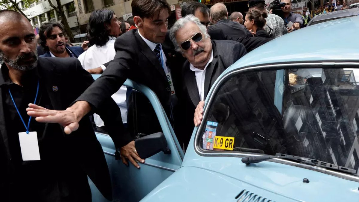 'Dünyanın en fakir devlet başkanı' olarak biliniyordu: Jose Mujica hayatını kaybetti