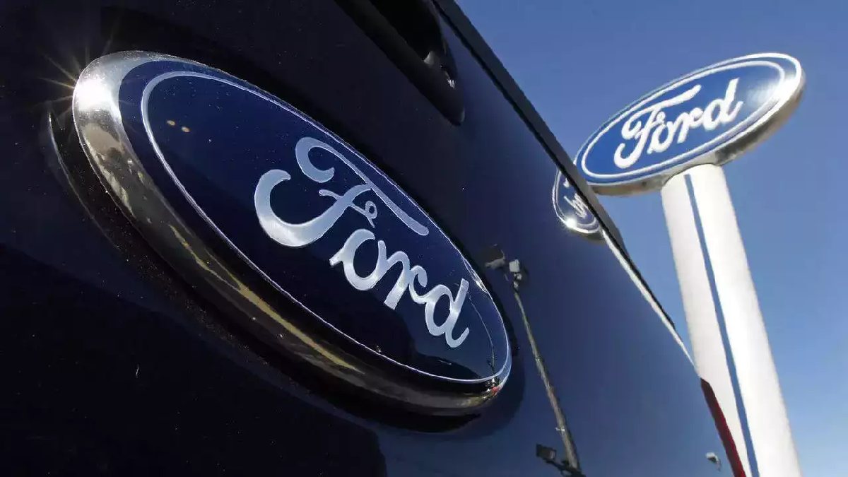 Ford işçileri işten çıkarmalara karşı grevde: Üretim durdu, sıra yönetimde