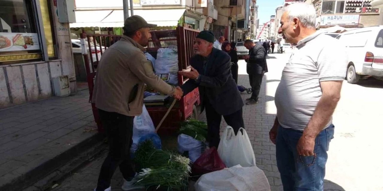 Dağlardan geliyor şifa saçıyor! Kilosu 250 TL’ye dayandı