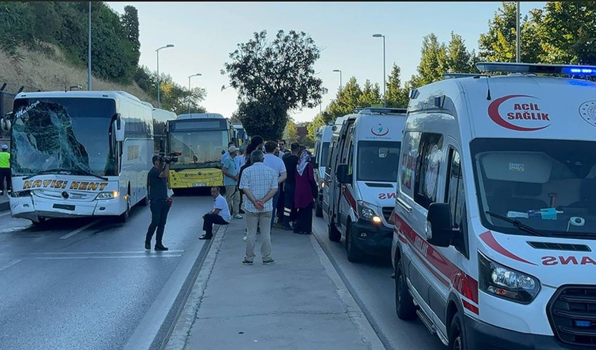 Şehirlerarası otobüs, İETT otobüsüne çarptı: 3 yaralı