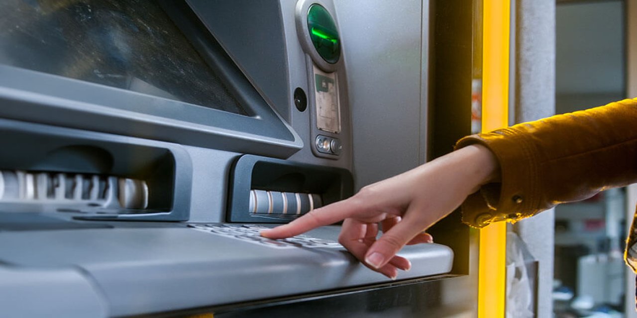 Dev bankadan flaş karar: Şube ve ATM'lerini  kapatıyor