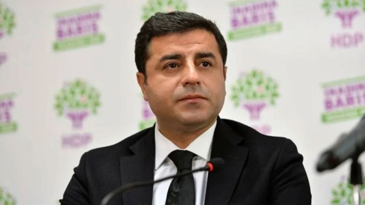 Selahattin Demirtaş’ın yargılandığı ‘Cumhurbaşkanına hakaret’ davası ertelendi