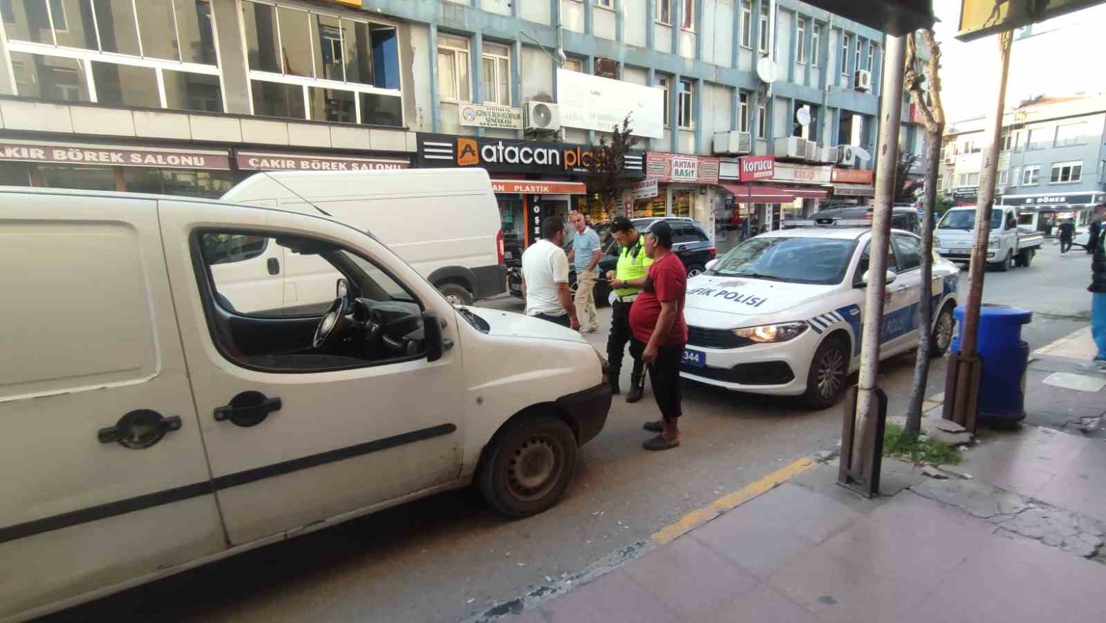 Ters yöne giren ehliyetsiz sürücüye şok ceza