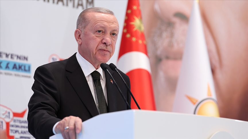 Cumhurbaşkanı Erdoğan: Türkiye'yi darbe anayasasından kurtaralım