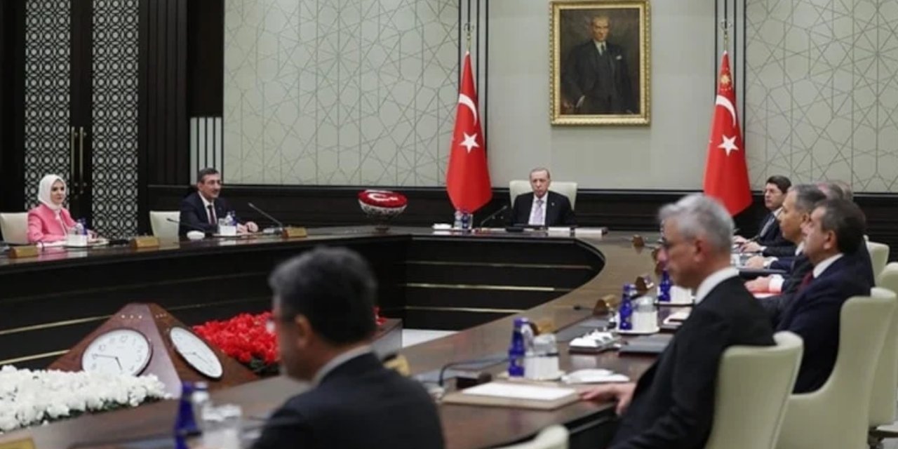 Cumhurbaşkanı Erdoğan Kabine'yi değiştirecek mi? Kulislerde konuşulan 8 isim