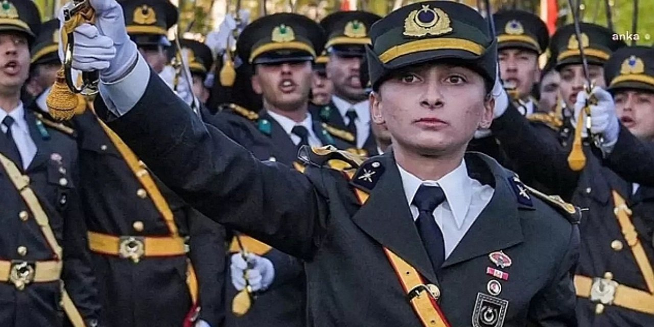 Atatürkçü teğmenler işbaşı yaptı! 'Mustafa Kemal'in Askerleriyiz' sloganı sonrası ihraç edilmişlerdi
