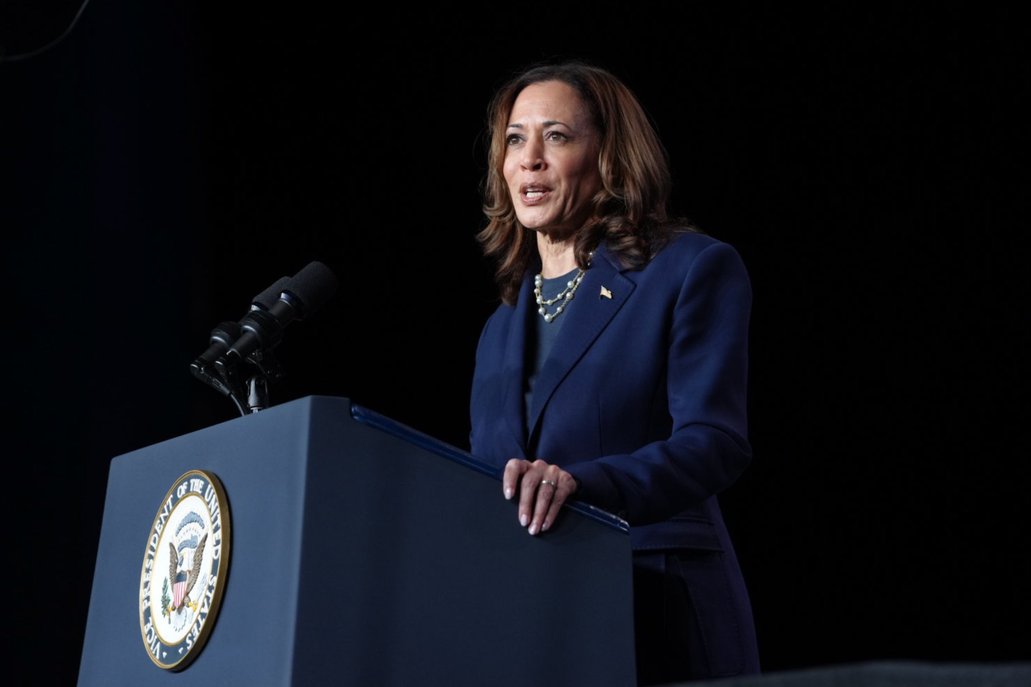 Son anketler Kamala Harris'i işaret ediyor: ABD'de seçmen tercihleri değişiyor mu?