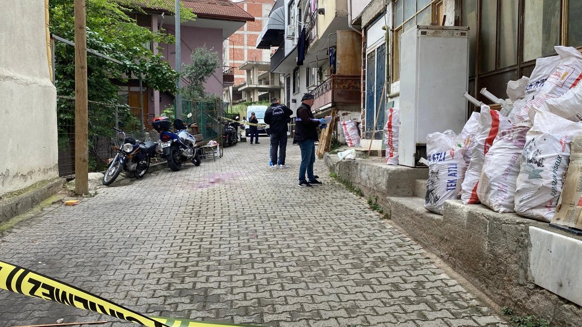 Miras kavgasında kan aktı:  Ağabey, kardeşini tüfekle vurdu
