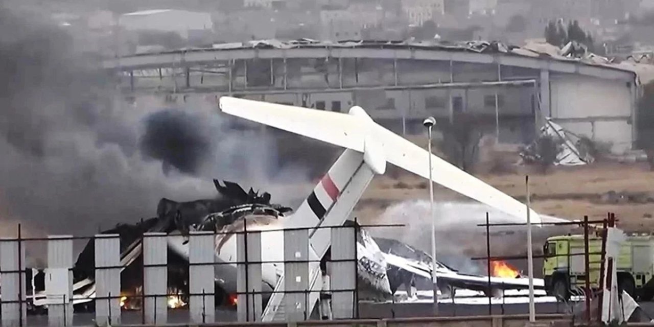 İsrail’den Yemen’e yeni saldırı: Sana Havalimanı vuruldu
