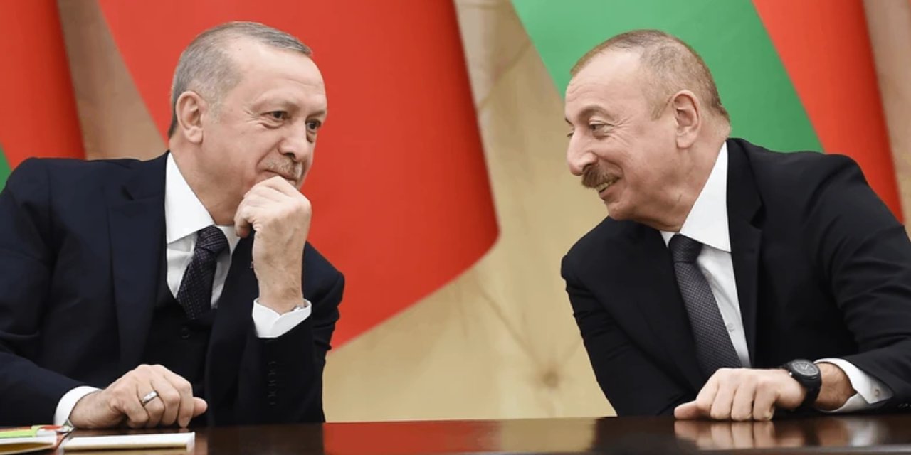 Erdoğan'dan Azerbaycan'da "Bağımsızlık günü" açıklaması: Bağımsızlığın ne kadar değerli olduğunu bilen milletin evladıyız