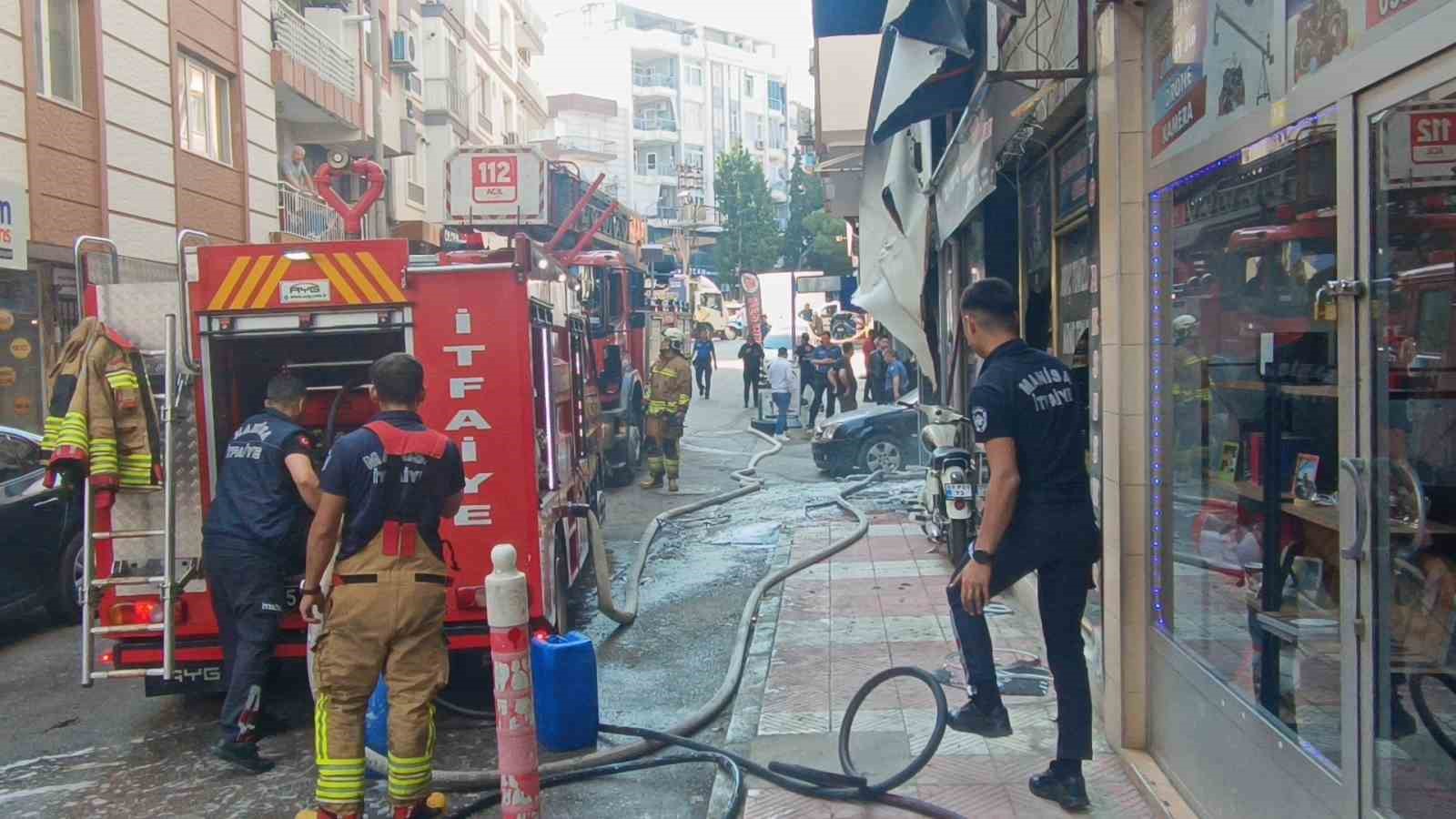 Oto yıkamacıdaki yangın can aldı