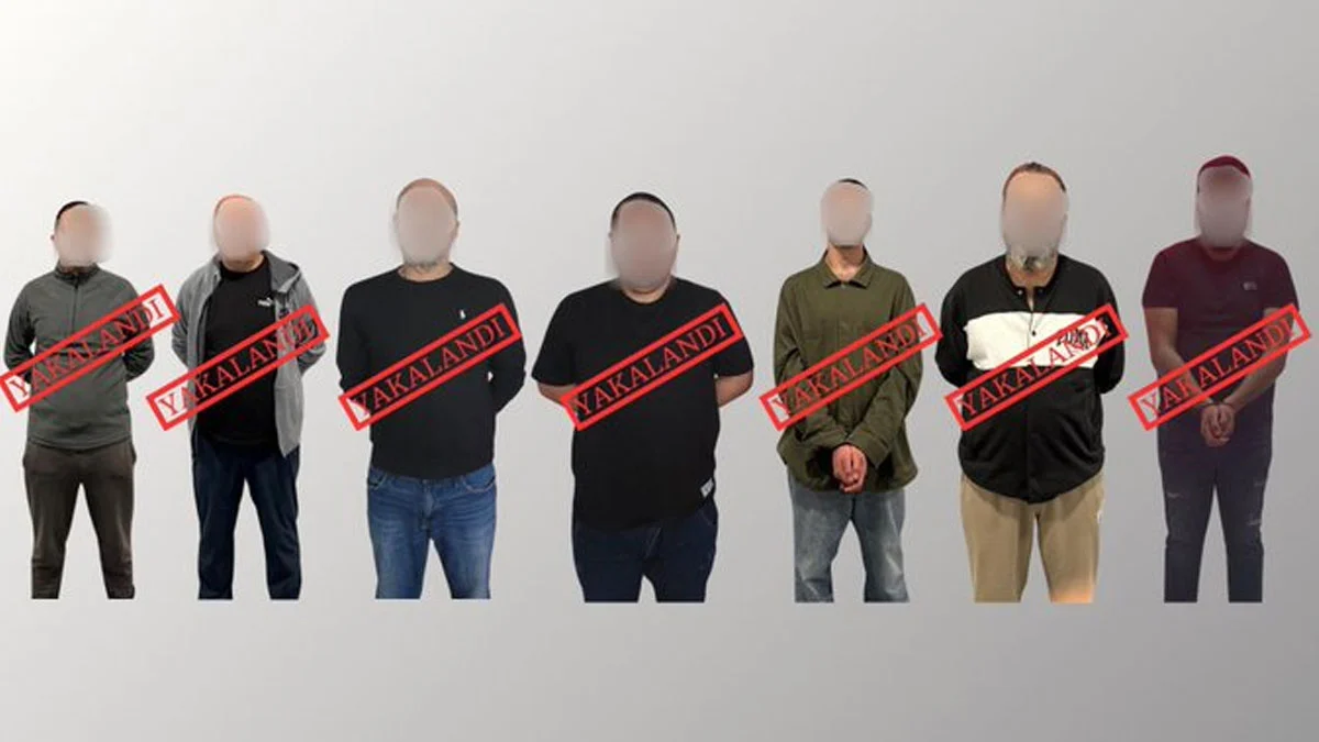 Kırmızı bültenle aranan 7 şüpheli Türkiye'ye getirildi