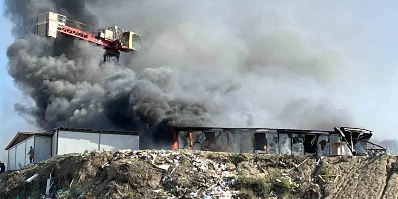 İşçilerin kaldığı konteynerde yangın