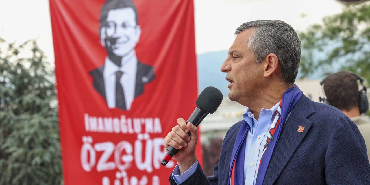 Özgür Özel, Gaziosmanpaşa Belediyesi'nde! "Bulursanız siyaseti bırakırım"