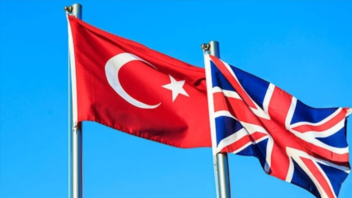 İngilizlerden bir tuhaf Türkiye uyarısı: Korsana dikkat