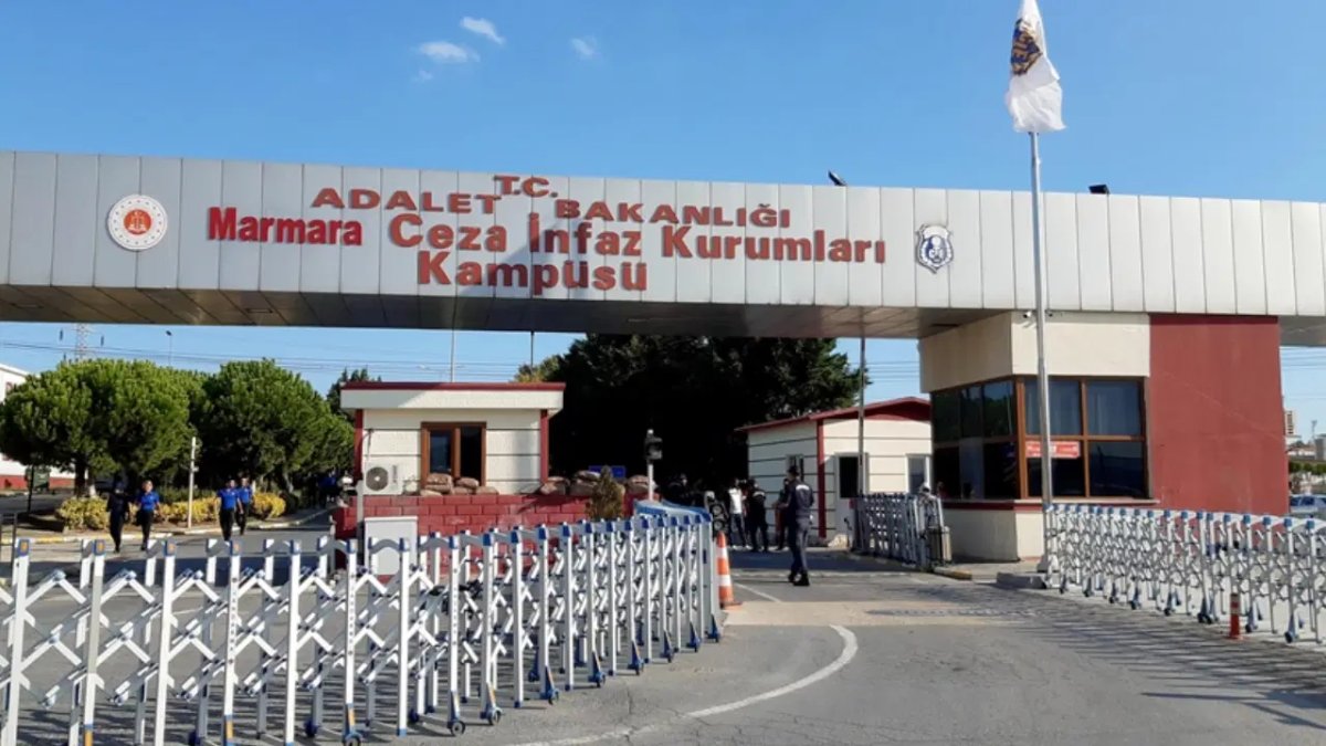 İBB operasyonlarında tutuklanmışlardı: Silivri'den 12 kişi İzmir’e sevk edildi