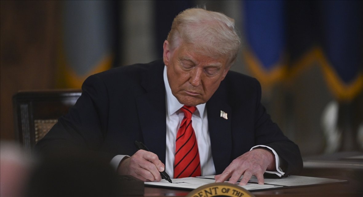 Trump’tan seyahat yasağı: 12 ülkenin vatandaşlarına kapı kapandı