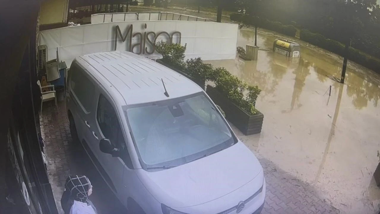 Trabzon'daki selin korkunç görüntüsü ortaya çıktı: Tsunami gibi vurdu geçti