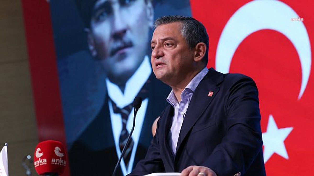 CHP Lideri Özgür Özel'den bayram sabahı sert mesaj: “Kul hakkı yiyorlar”