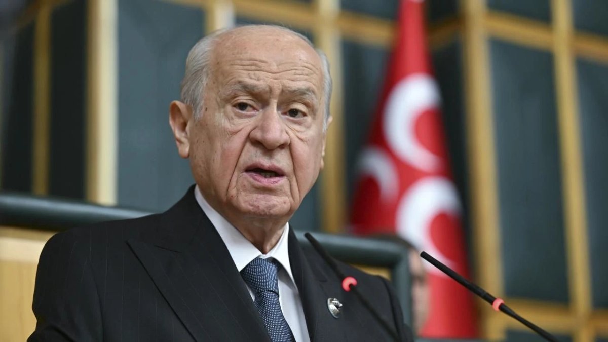 Devlet Bahçeli: “İslam dünyasında huzur ve adalet için dua ediyoruz”