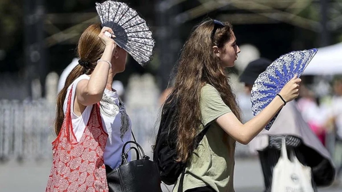Türkiye'de kavurucu sıcaklar başladı: Birçok il 35 dereceyi aşıyor