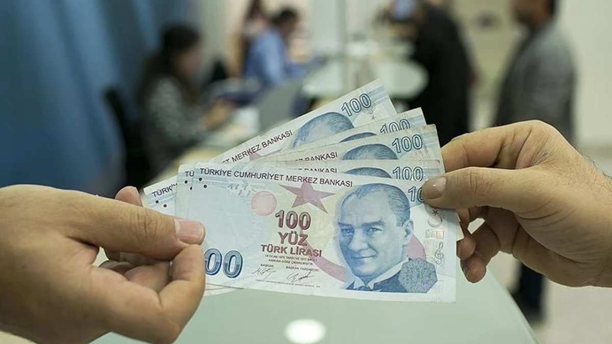 Temmuz zammı için geri sayım başladı! Emekli ve memur ne kadar zam alacak? Uzman 4 farklı senaryo paylaştı
