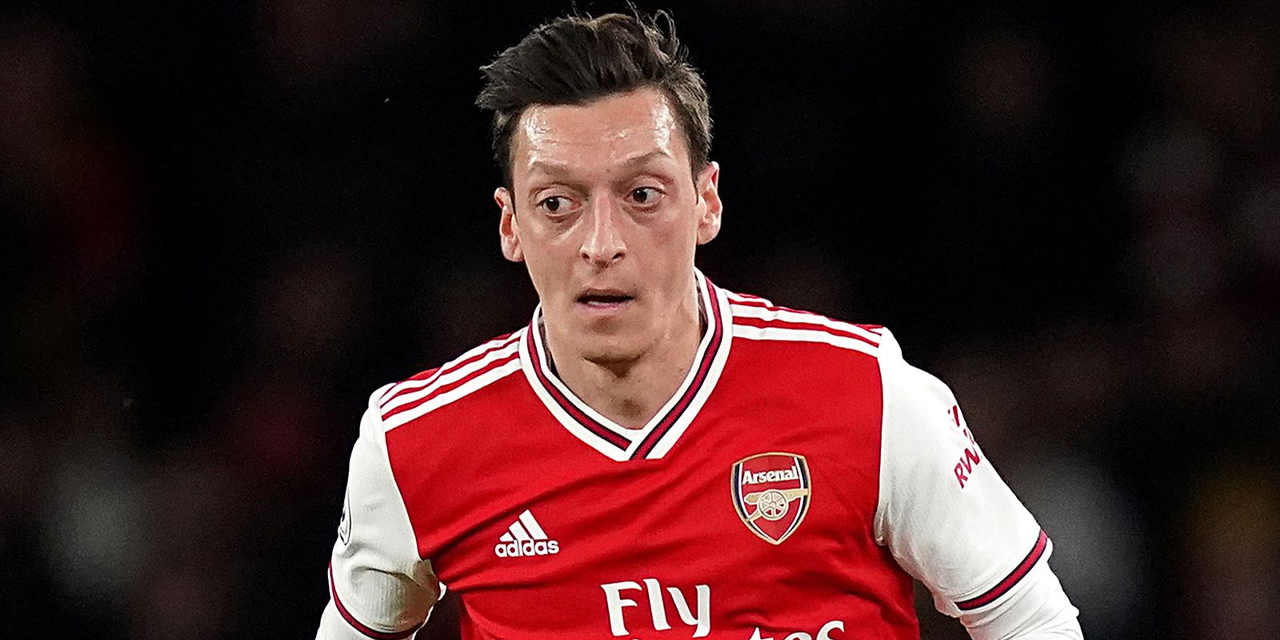 Mesut Özil’den flaş tavsiye: “Galatasaray’a git”