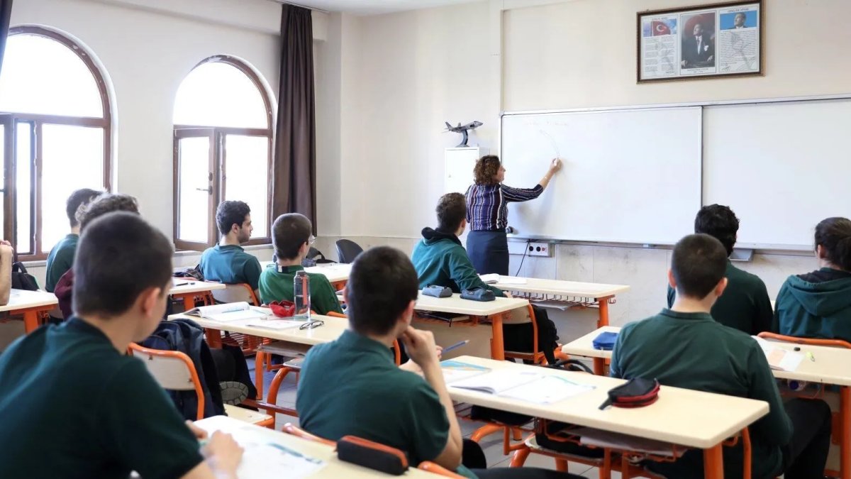 MEB harekete geçti: Devamsızlarla ilgili yeni dönem