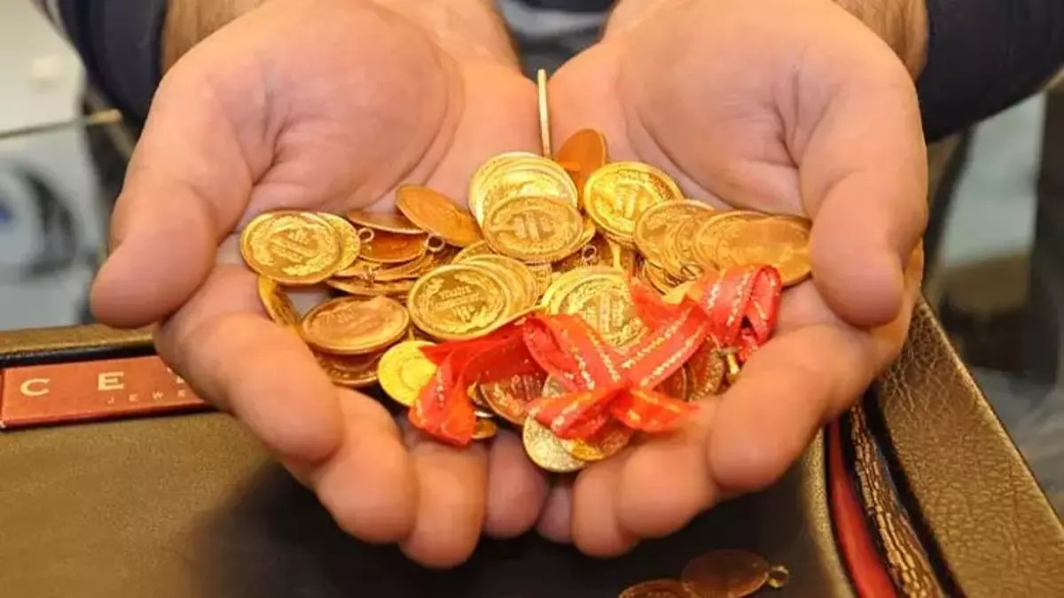 Türkiye'de yastık altında ne kadar altın var? Uzman isim tek tek açıkladı