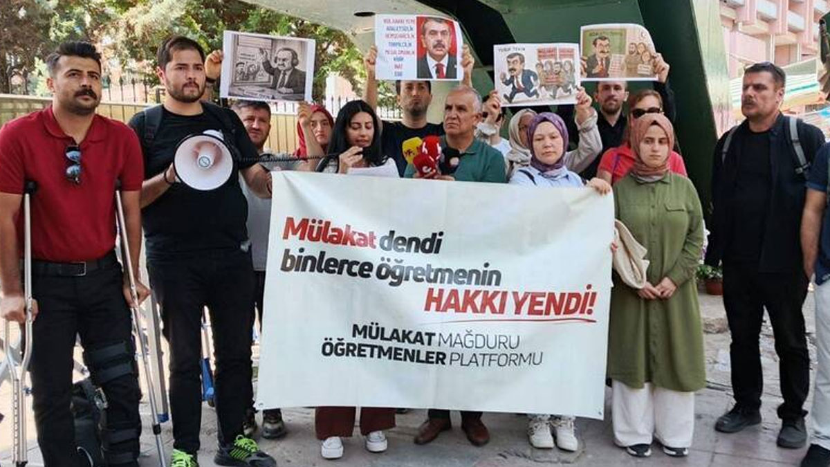 Mülakat mağduru öğretmenlerden Bakan Tekin’e çağrı: Siz istifa etmedikçe öğretmenlerin sorunları düzelmeyecek!
