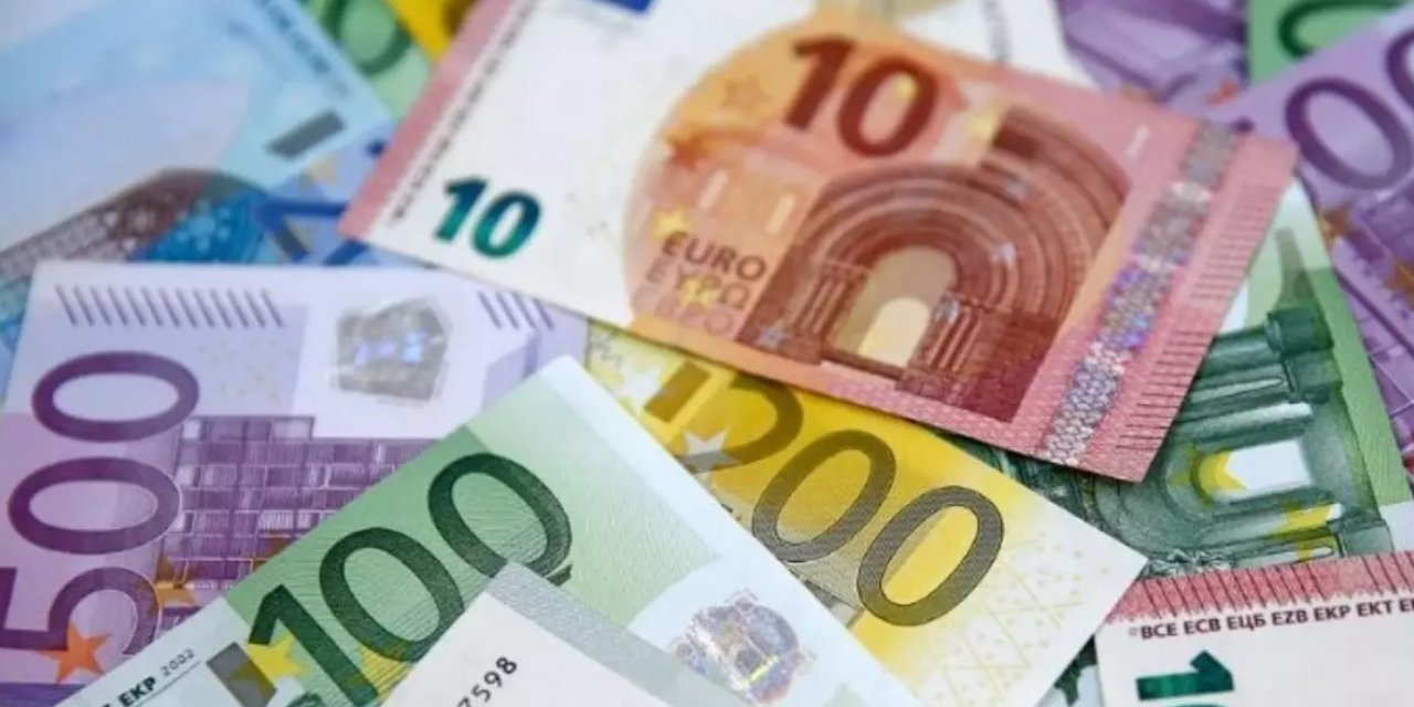 Euro rekor kırdı! Güne bakın hangi seviyeden başladı