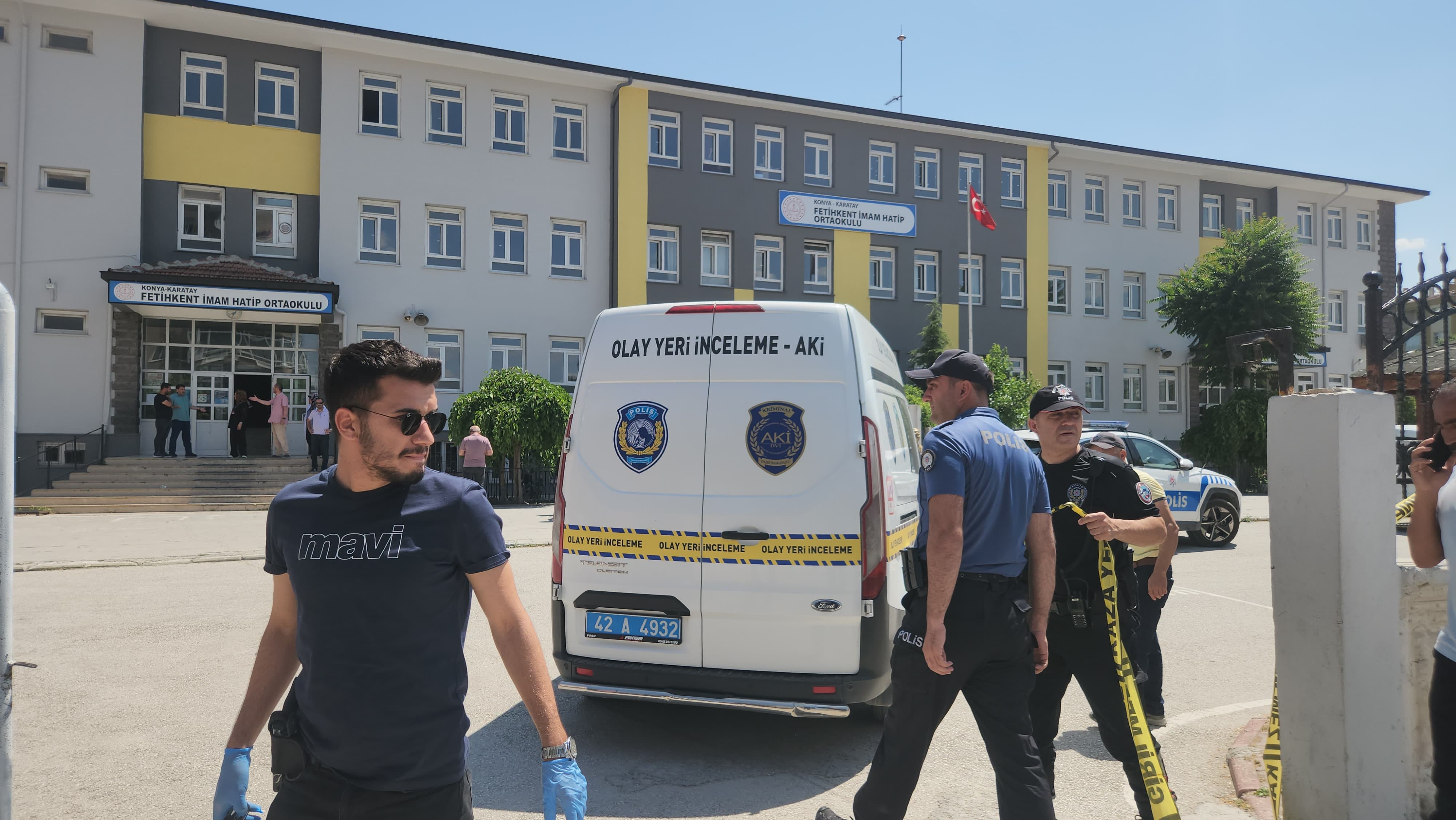 Okulda silahlı saldırı dehşeti: Öğretmen pompalı tüfekle vurularak öldürüldü