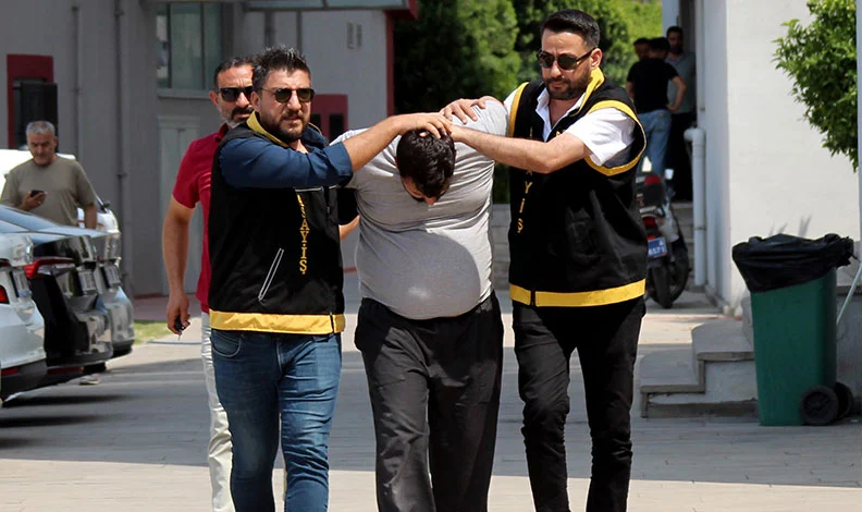 Adana'da korkunç cinayet: Annesini vahşice öldürdü
