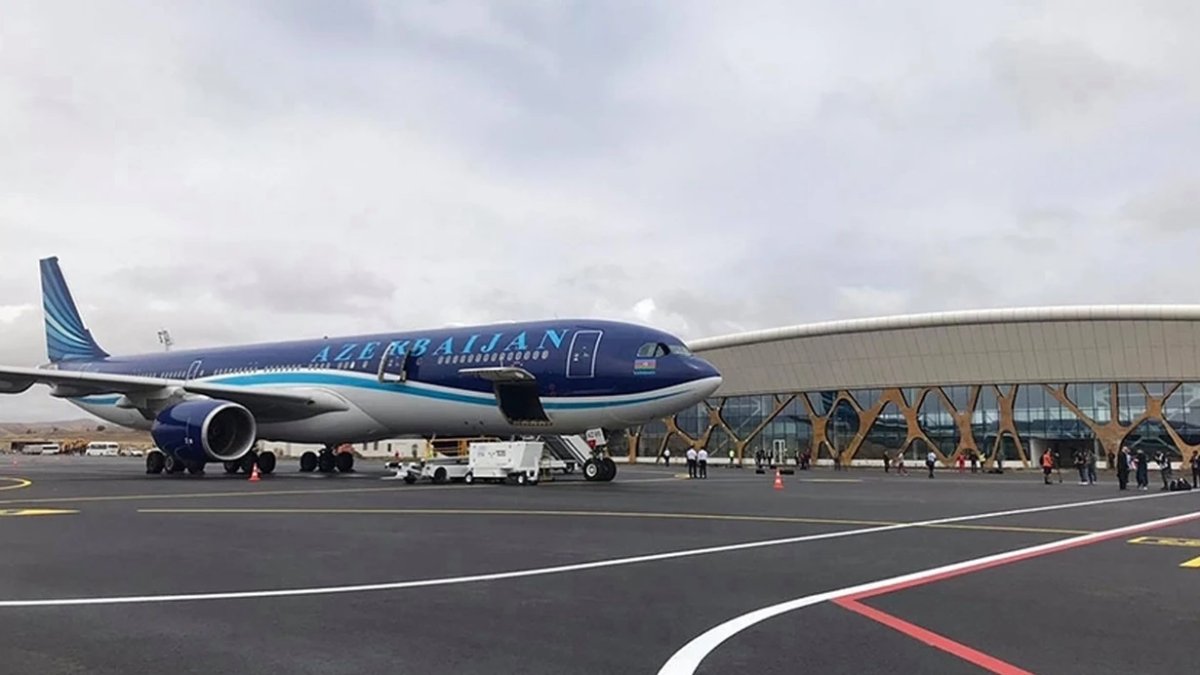 Azerbaycan Hava Yolları, Tahran, Tel Aviv ve Dubai uçuşlarını iptal etti