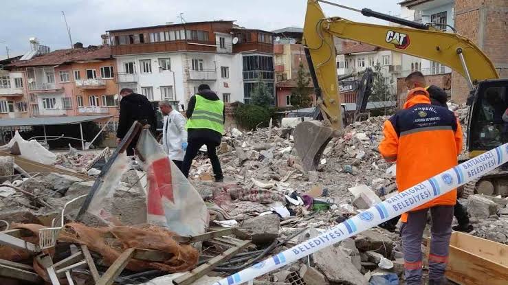 Yıkımın ardından hayat: Malatya’da enkazdan yapay mermer yapılacak