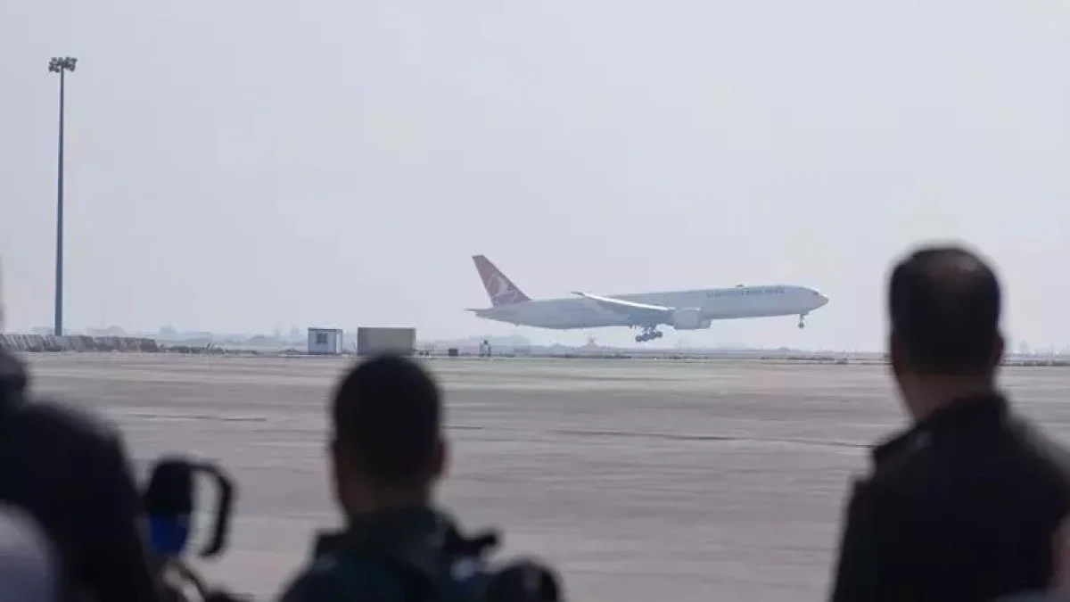 Şam uçuşları durduruldu: Türkiye'den Suriye’ye gidenler için sınırlar açıldı