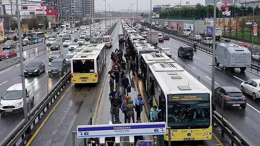 Metrobüs kullananlar dikkat! Bu duraklar kapanıyor