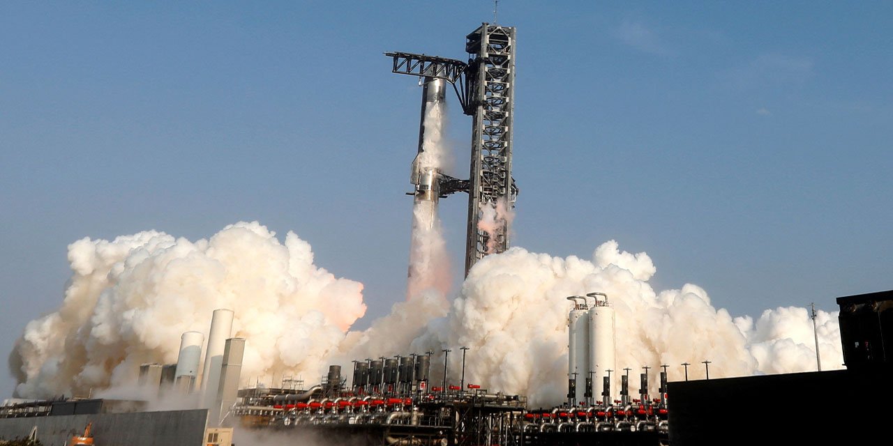 SpaceX’in Starship roketi fırlatılmadan önce patladı