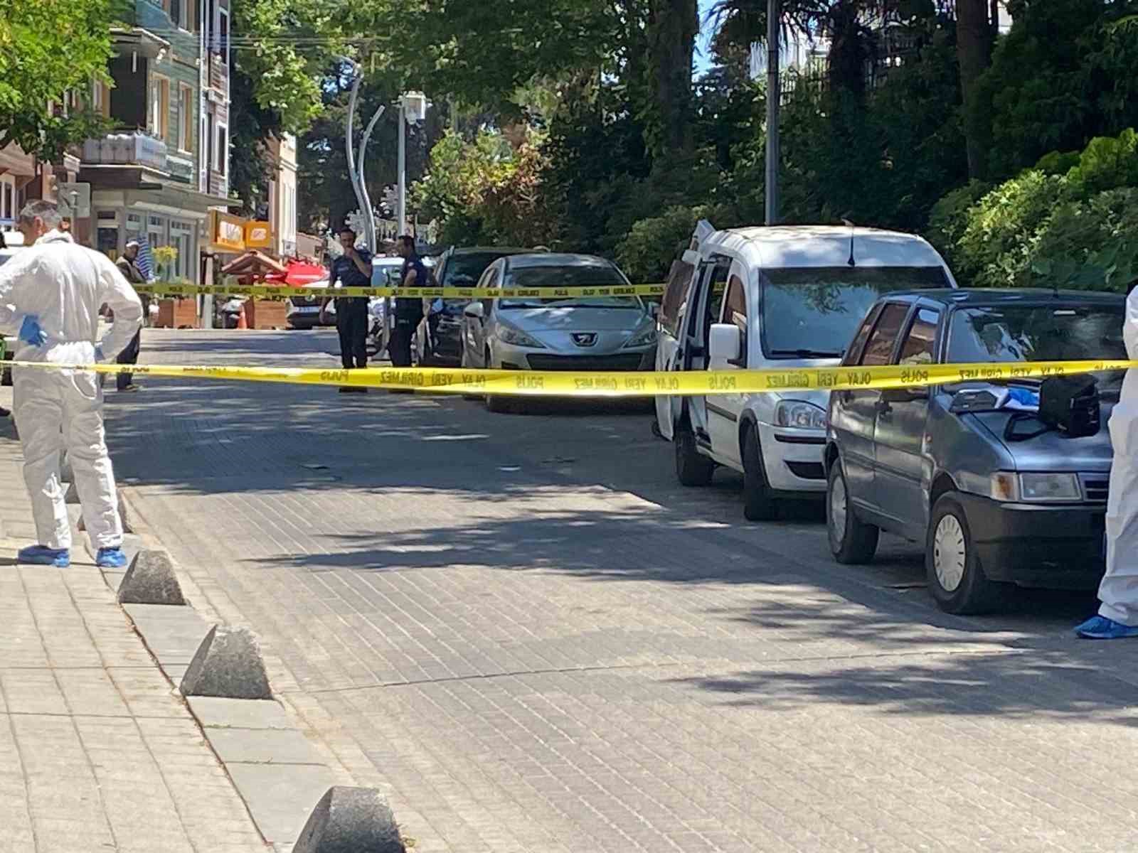 Şile’de park halindeki araçtan ceset çıktı