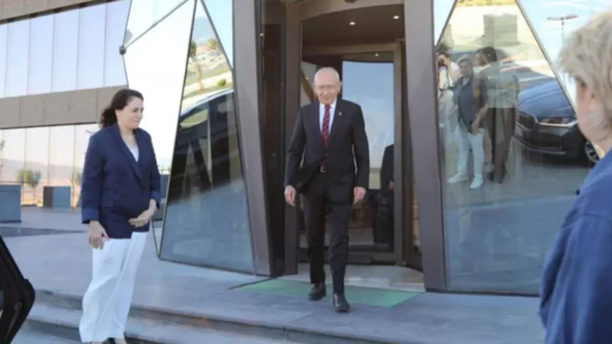 Kılıçdaroğlu’ndan Çorum’a sürpriz ziyaret: Türkiye’nin konuştuğu düğünün ardından “hayırlı olsun” mesajı