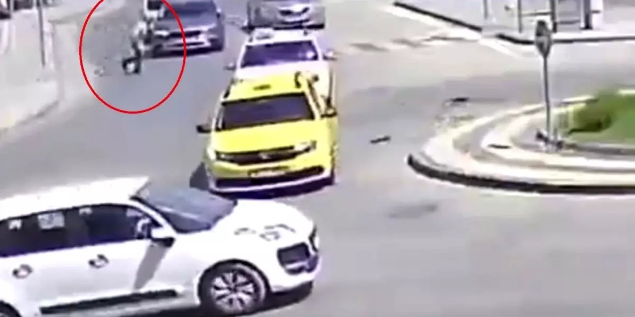 Otomobilin çarptığı yaya hiçbir şey olmamış gibi yürüyüp gitti