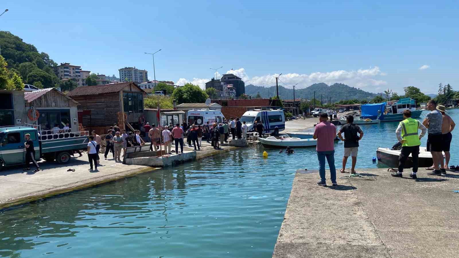 Serinlemek için girdiği denizde can verdi