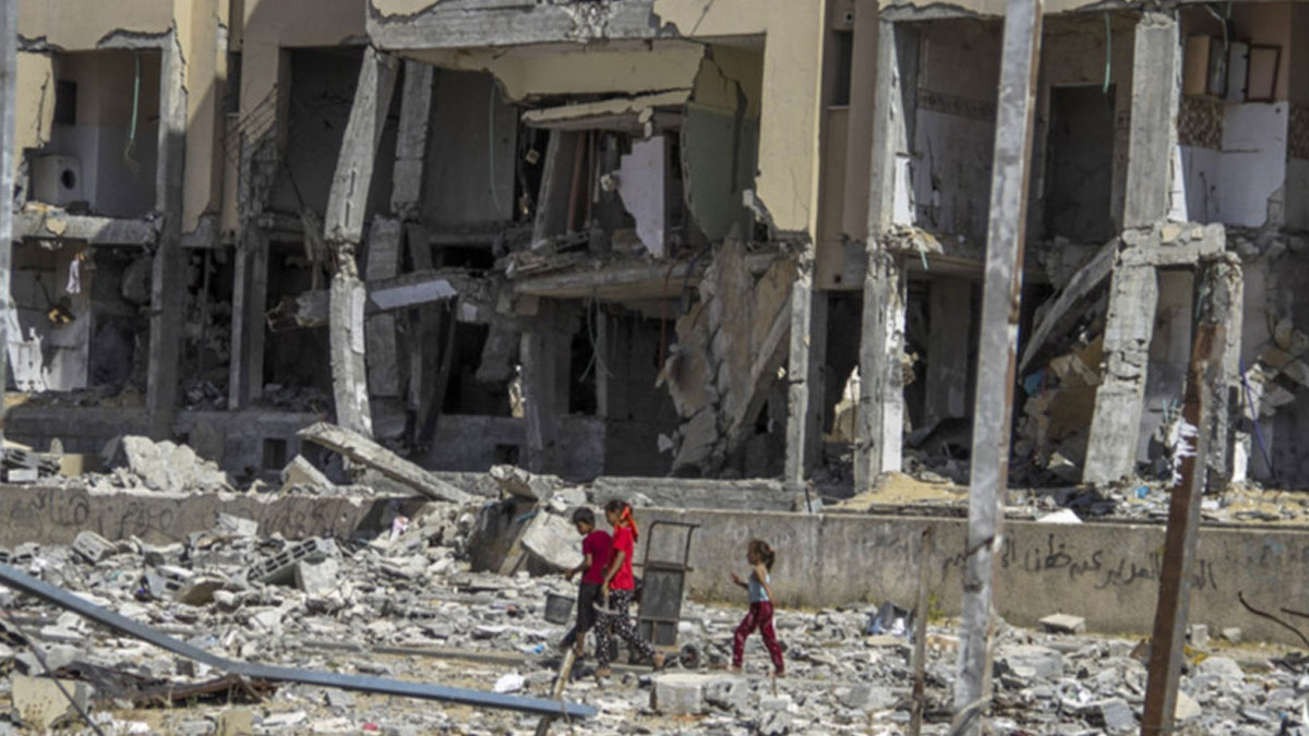 Gazze'de can kaybı 56 bin 412'ye yükseldi