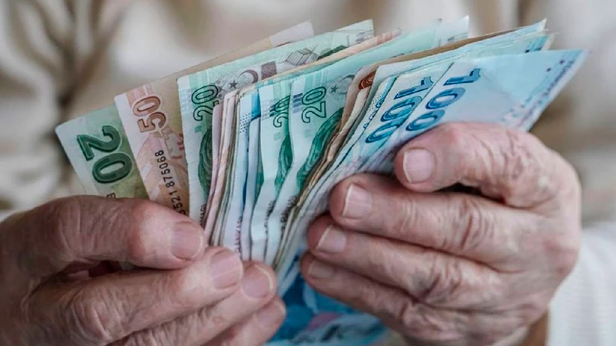 Emekliye seyyanen zam ve refah payı masada mı? SGK uzmanı en kötümser ve en iyimser senaryoları açıkladı