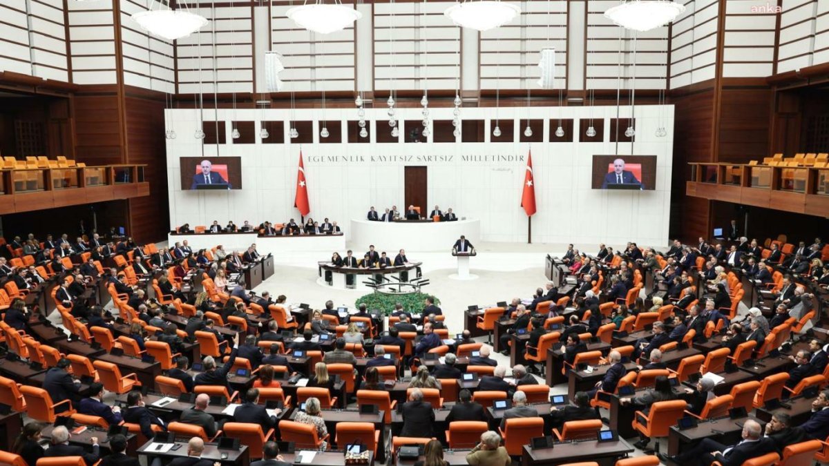 AK Parti'den kritik teklif: TSK’da yaş sınırı için yeni düzenleme