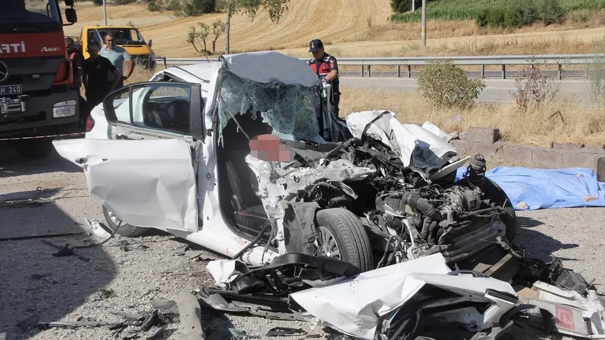 Manisa’da katliam gibi kaza: Baba ve üç çocuğu hayatını kaybetti