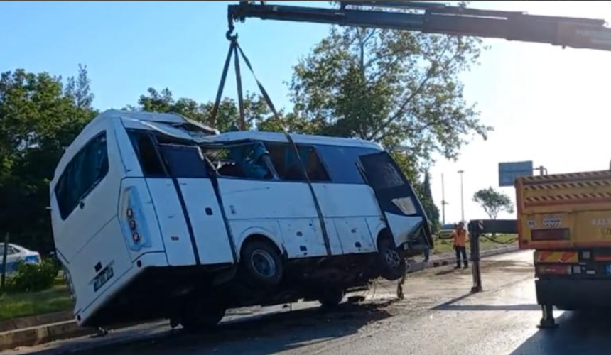 Antalya'da feci kaza: 1 ölü, 7 yaralı