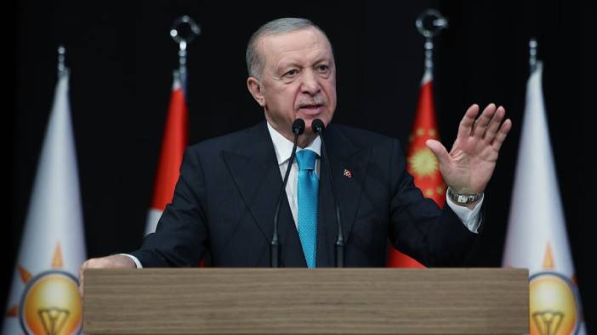Cumhurbaşkanı Erdoğan: 'Özgür, git bir göz doktoruna görün'